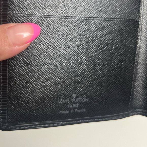 Louis Vuitton: Epi Leather Long Wallet-Black - Picture 6 of 6